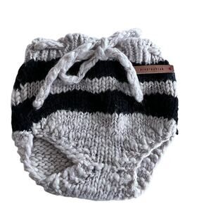 Piupiuchick boys knit neutral striped bloomers shorties shorts size 12 months